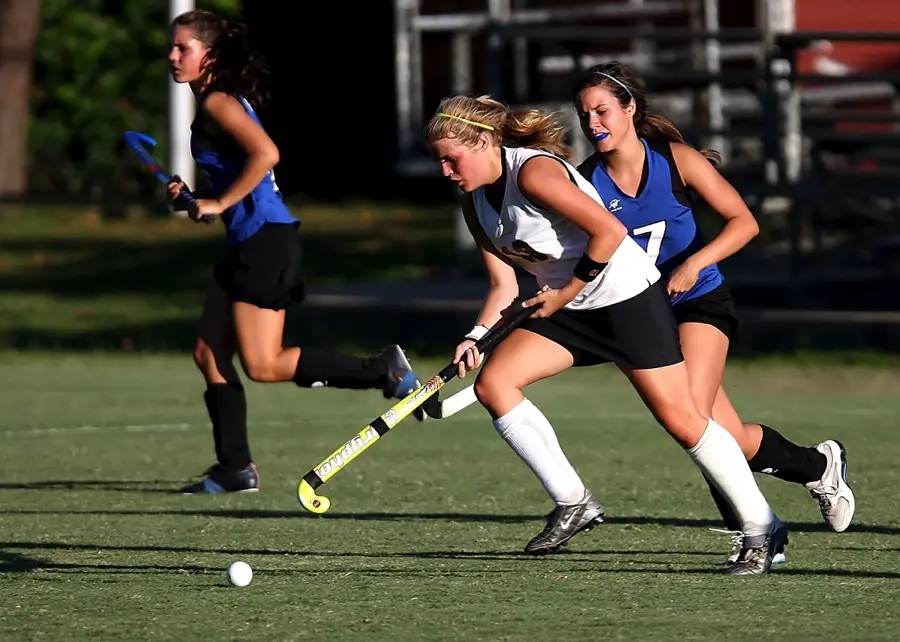 3 Sanciones en Hockey Sobre Césped: Penalti Córner, Tarjeta Amarilla y Tarjeta Roja - Qué son las penalizaciones en el hockey sobre césped 3sanciones en hockey sobre cesped - Qué son las penalizaciones en el hockey sobre césped